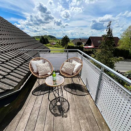 Stadtoase Fulda Mit Flair - Whirlpool, Balkon, 2Xparkplaetze, Highspeed Wlan Ngoại thất bức ảnh