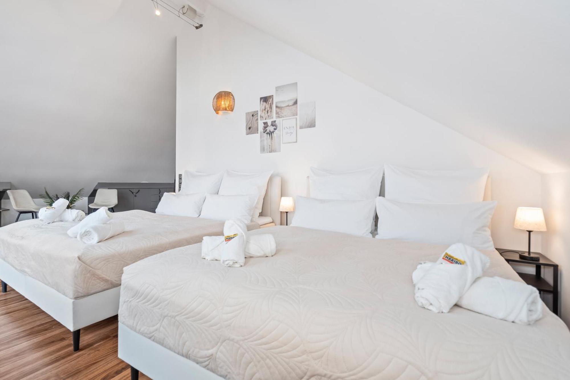 Stadtoase Fulda Mit Flair - Whirlpool, Balkon, 2Xparkplaetze, Highspeed Wlan Ngoại thất bức ảnh