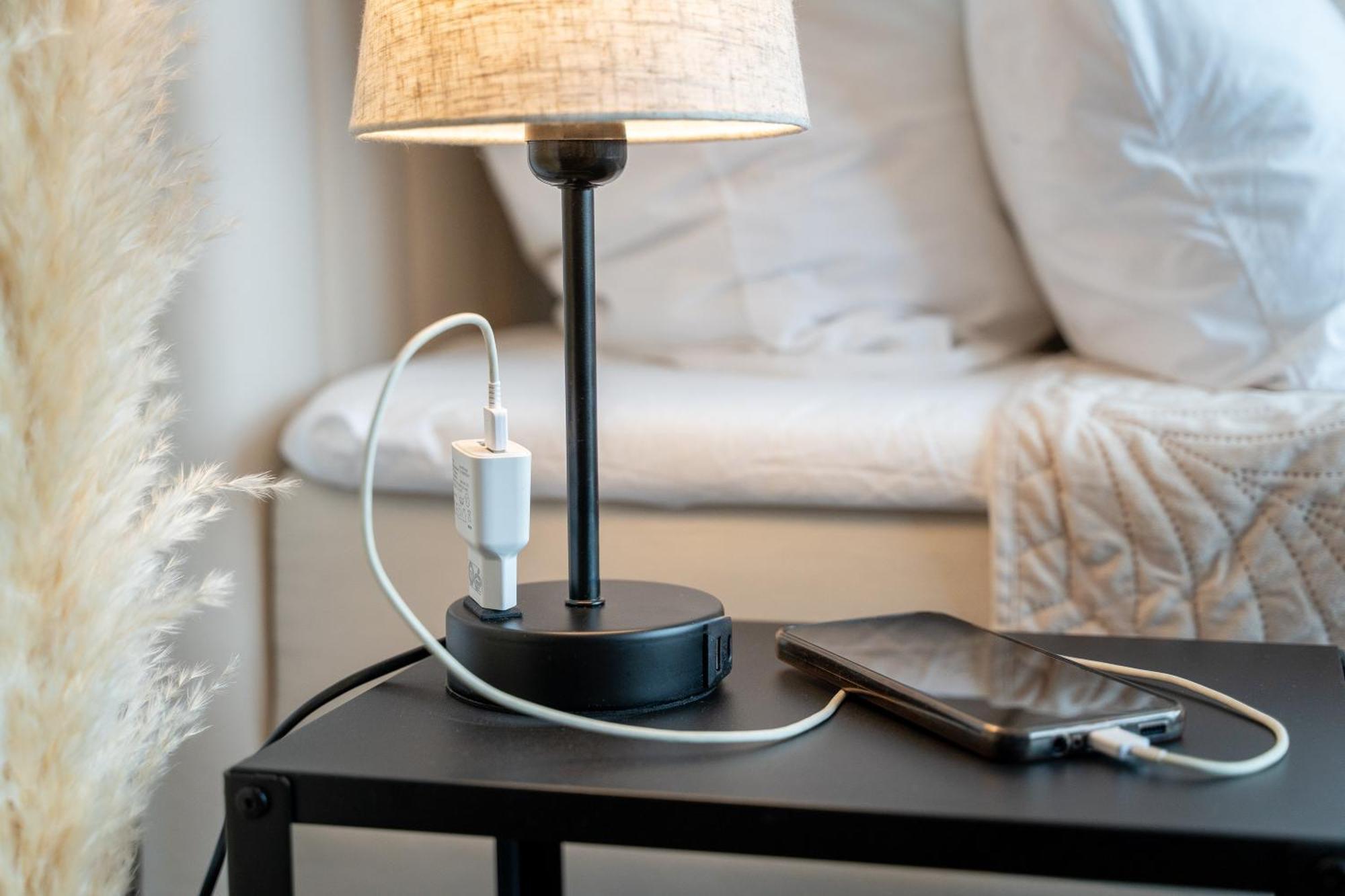 Stadtoase Fulda Mit Flair - Whirlpool, Balkon, 2Xparkplaetze, Highspeed Wlan Ngoại thất bức ảnh